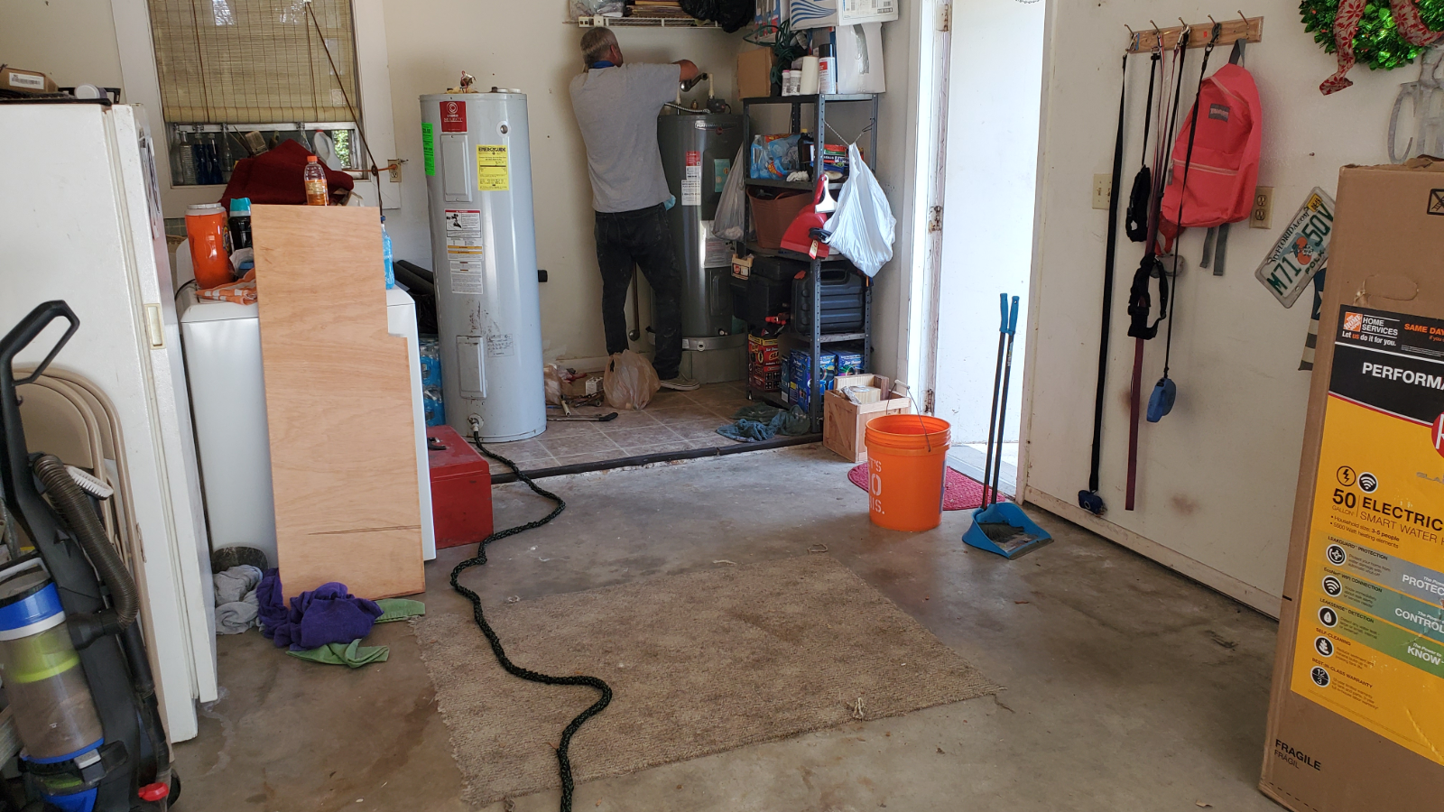 Electric or Gas Water Heaters Tank Replacement Service Near Me